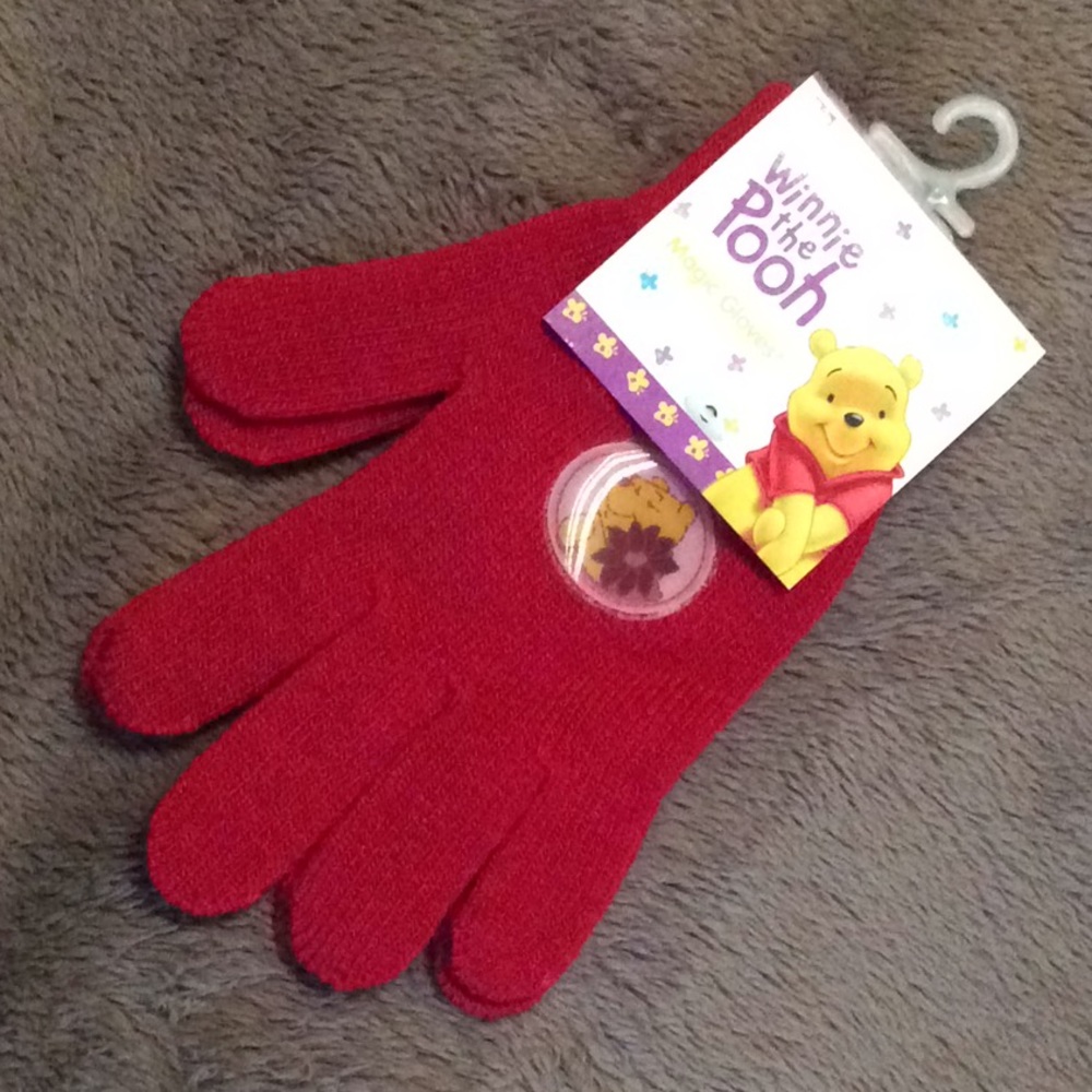 Winnie the Pooh gloves!